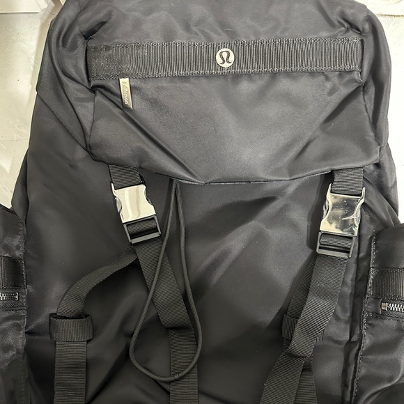 Lululemon Wunderlust Backpack 25L - Picture 9 of 9
